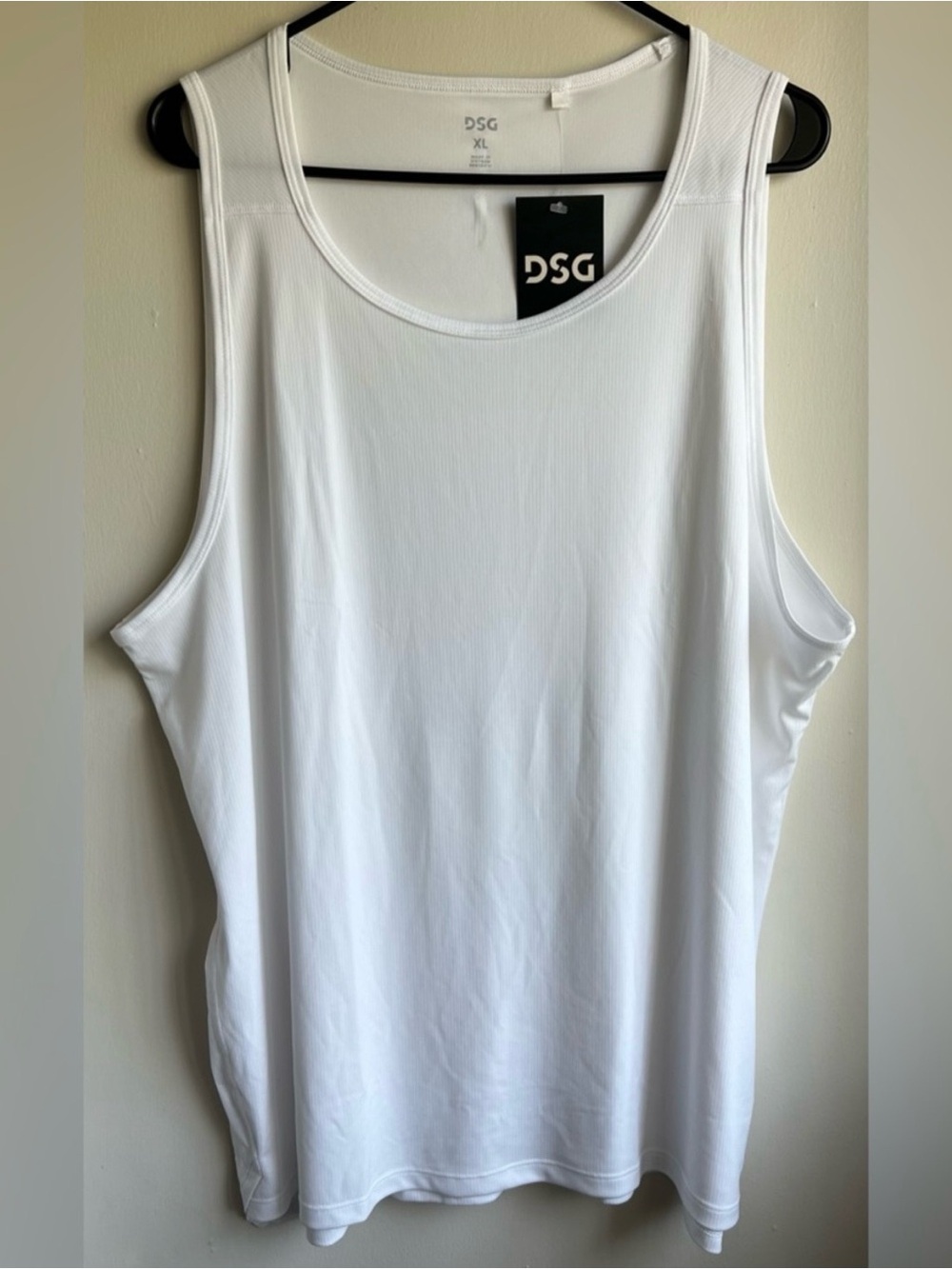 NWT DSG Mens Run Tank